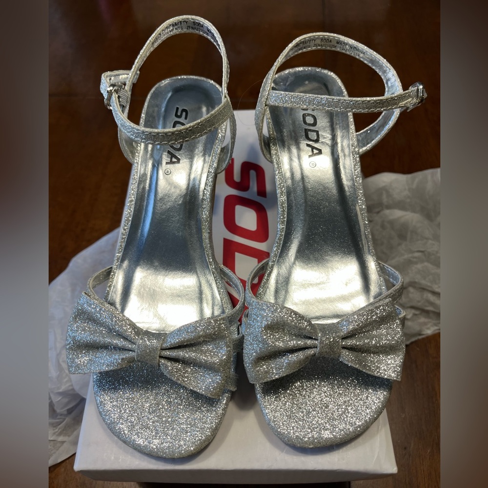Soda Silver Glitter Kids Sandals